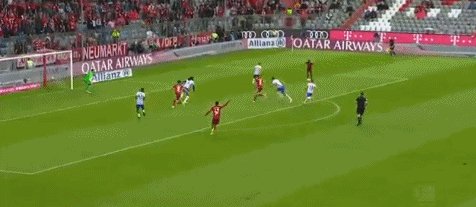 1630192195726018989.gif 拜仁1.gif